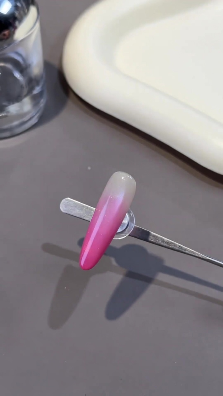 Pink Ombre Cat-Eye Gel Nails — Step-by-Step Tutorial
