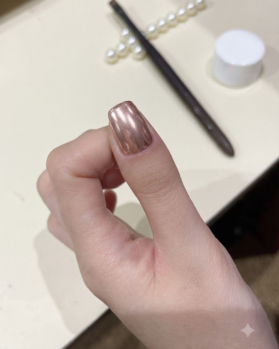 A completed glossy thumbnail showing a distinct magnetic cat-eye orb pattern.